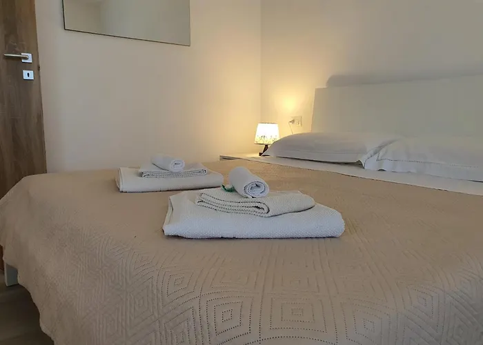 Lapalmas Apartments - In Centro A Malfa
